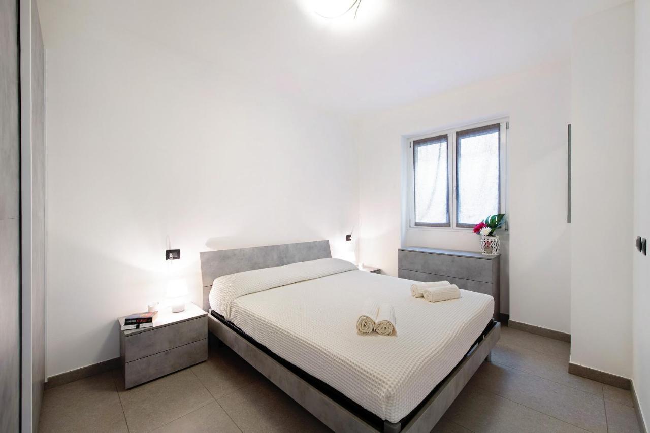 Apartment 4 *